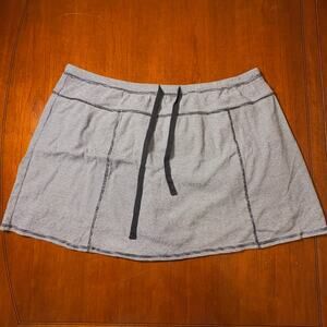 Avenue Black and White Skort Size 22/24
